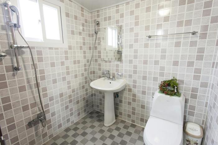Danaharu Guesthouse Чонджу Екстер'єр фото